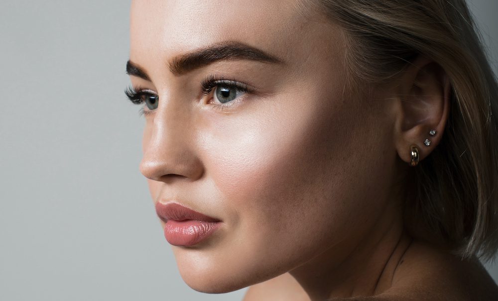 woman with beautiful eyelashes from latisse