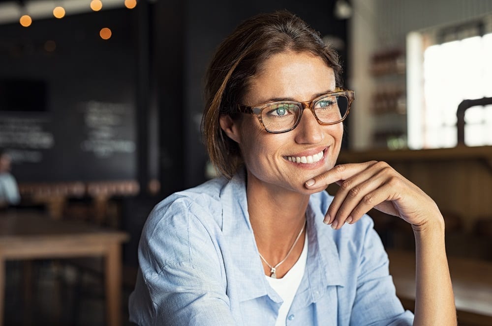 Woman in cafe/restaurant