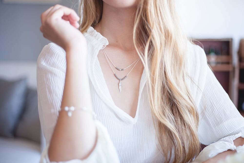 Woman wearing white tops